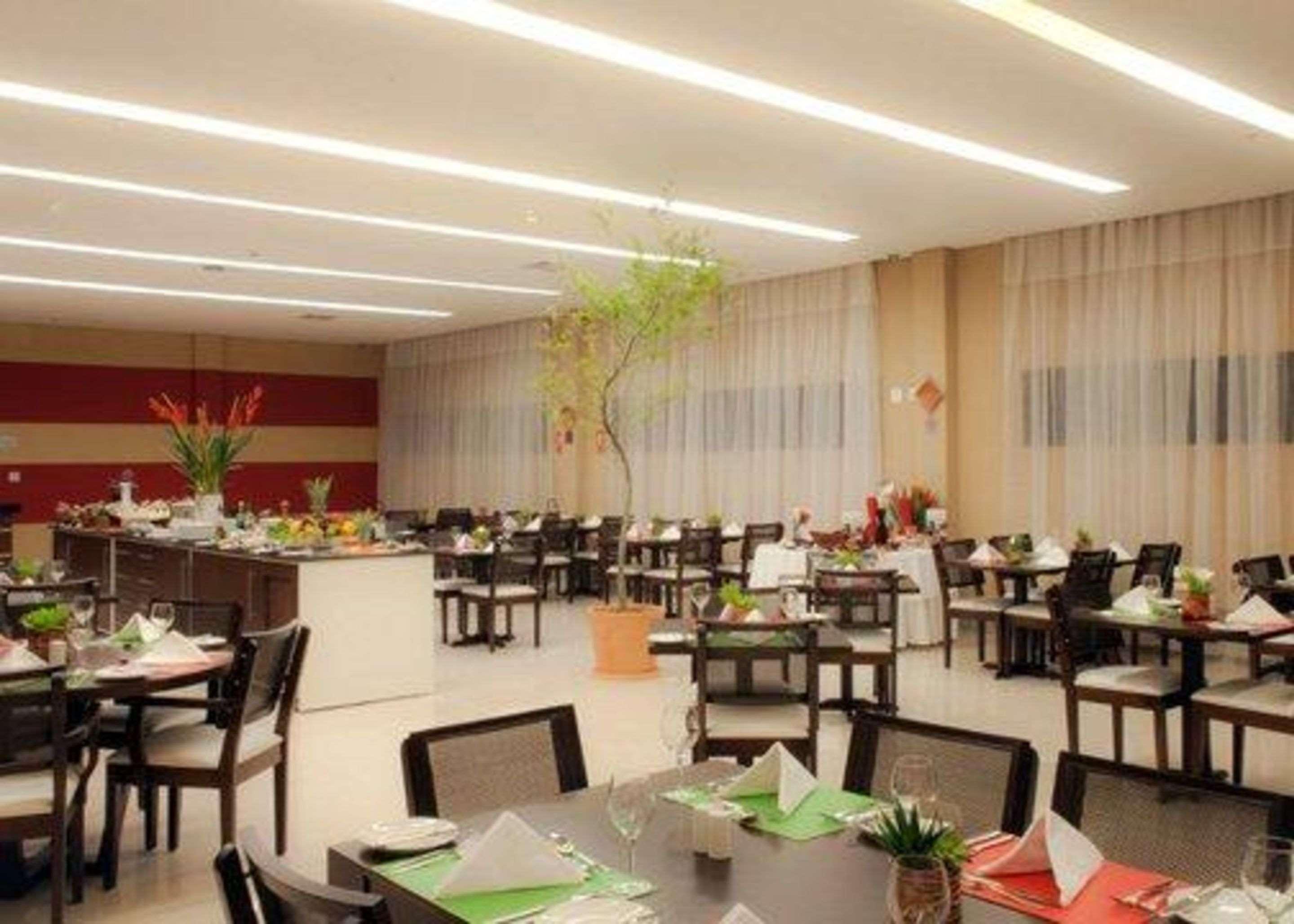 Quality Hotel Manaus Buitenkant foto