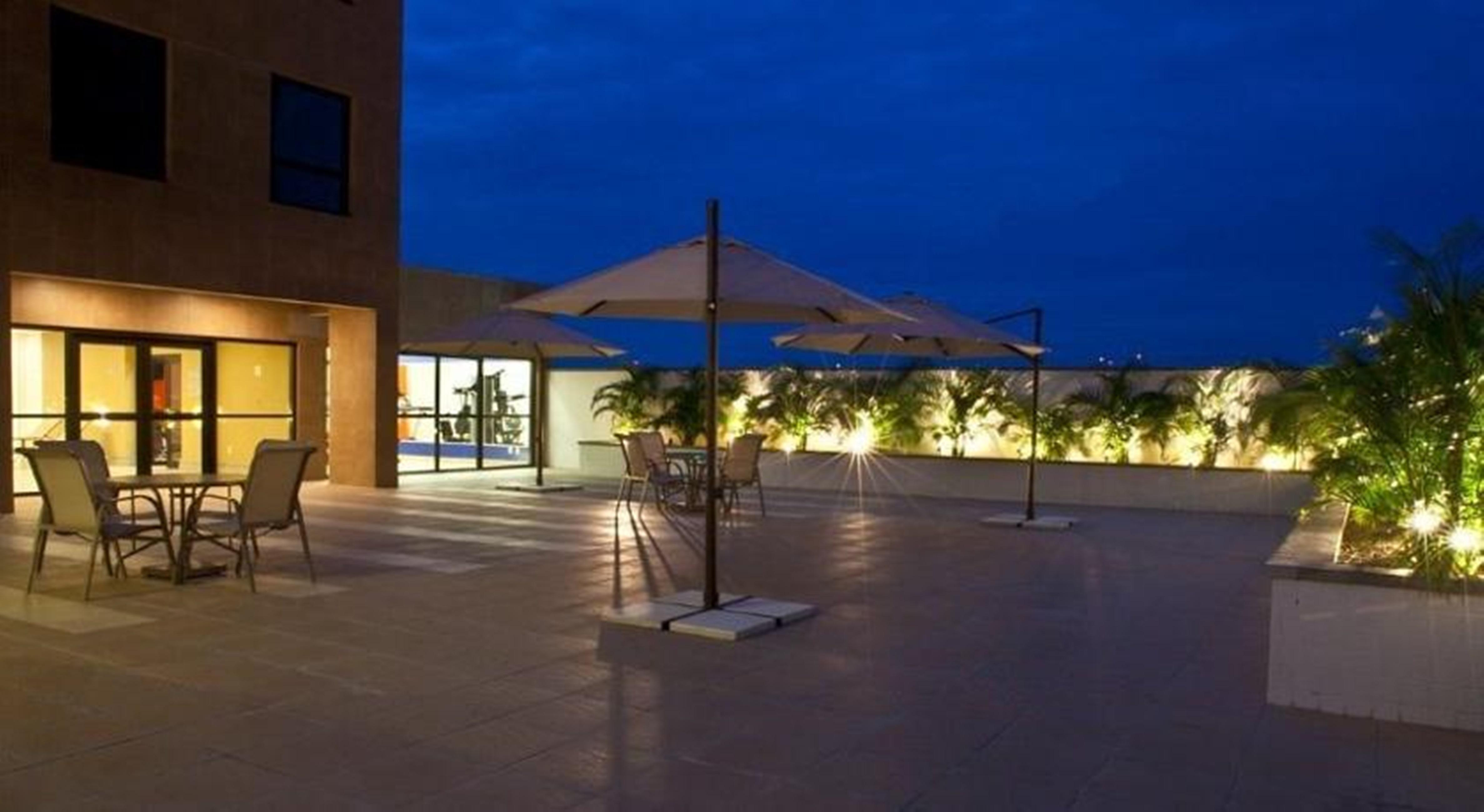 Quality Hotel Manaus Buitenkant foto